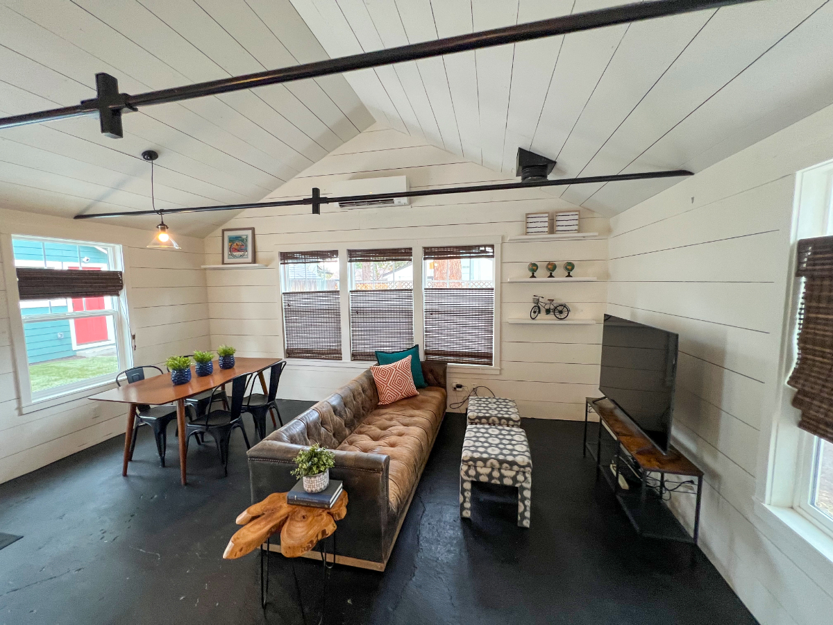 River West Cottage - Walking Distance to River & Shops - Photo 2