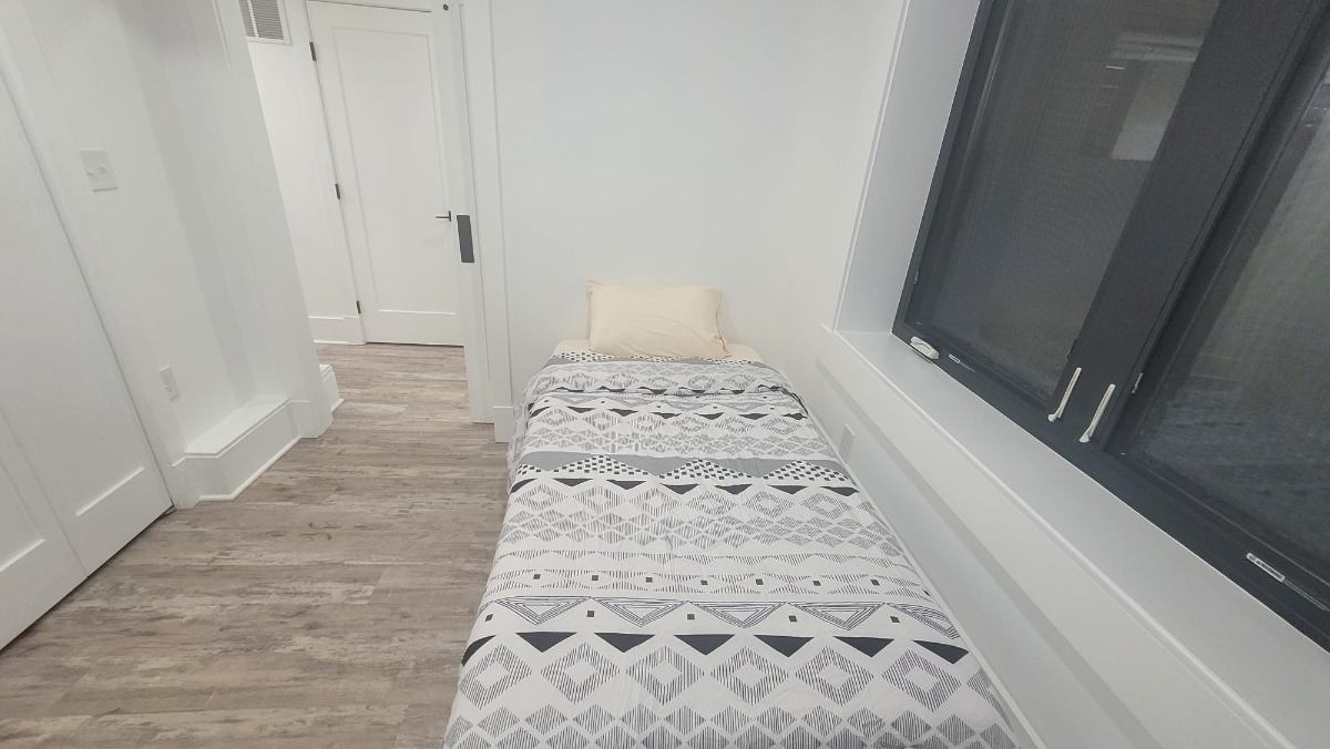 Fully Equipped 2BR Basement Apartment--Bike Station & Bus Just Steps Away - Photo 11