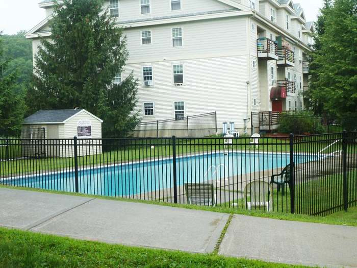 Turn-Key Condo - in Super-Convenient Burlington Location - Photo 1