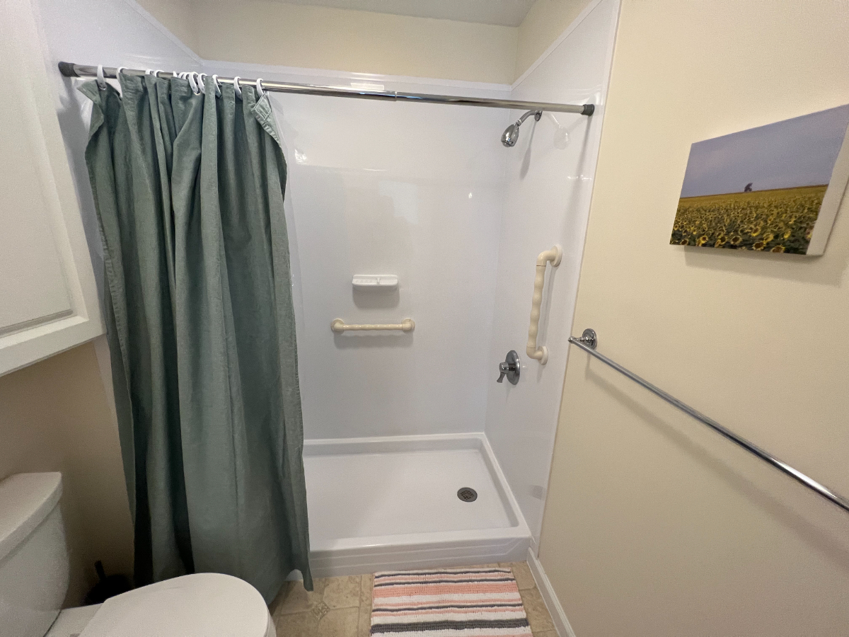 Turn-Key Condo - in Super-Convenient Burlington Location - Photo 8