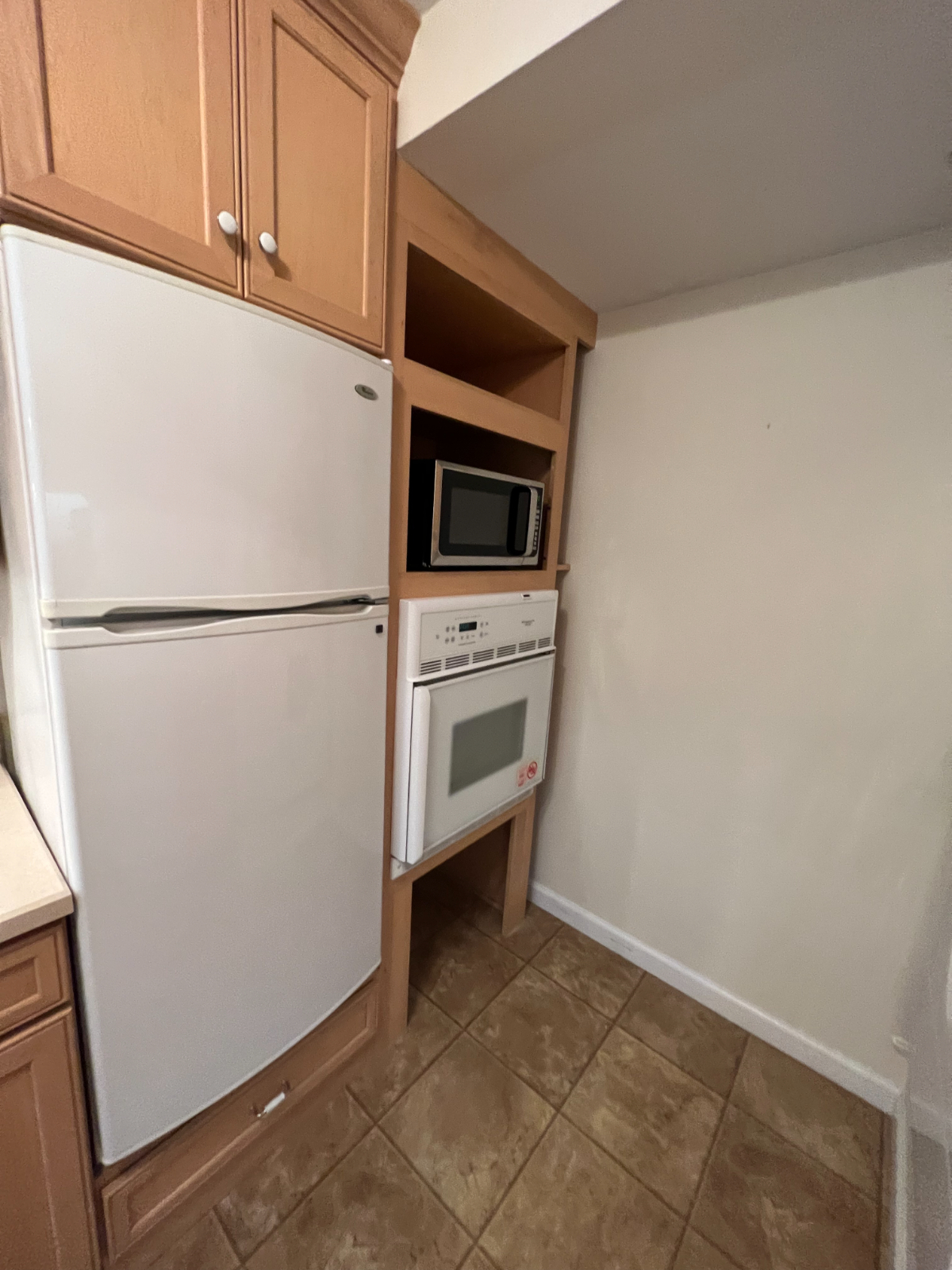 Turn-Key Condo - in Super-Convenient Burlington Location - Photo 11