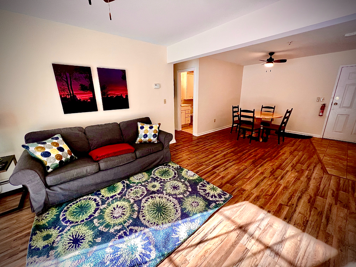 Turn-Key Condo - in Super-Convenient Burlington Location - Photo 3