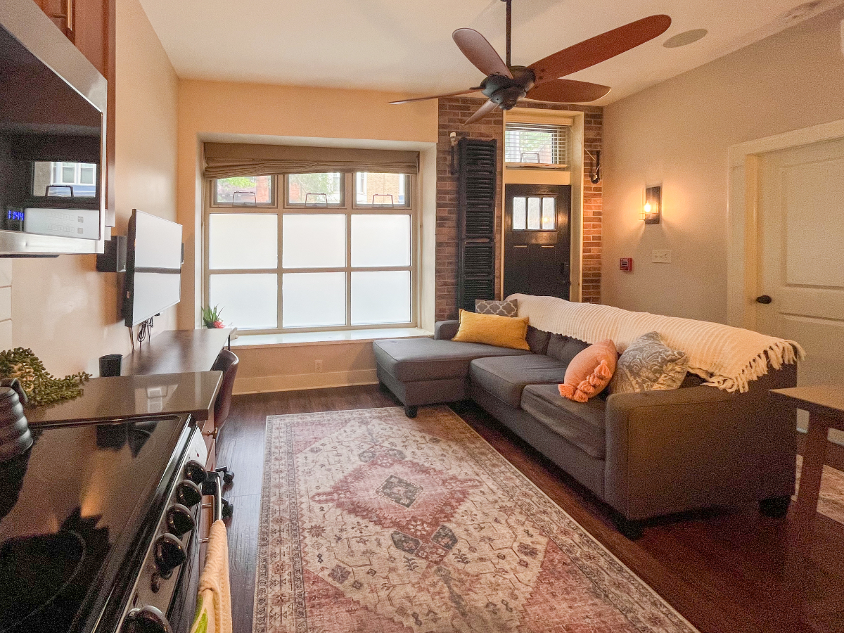 Beautiful 1 Bed/1Bath Close to Albany Med/Washington Park - Photo 2