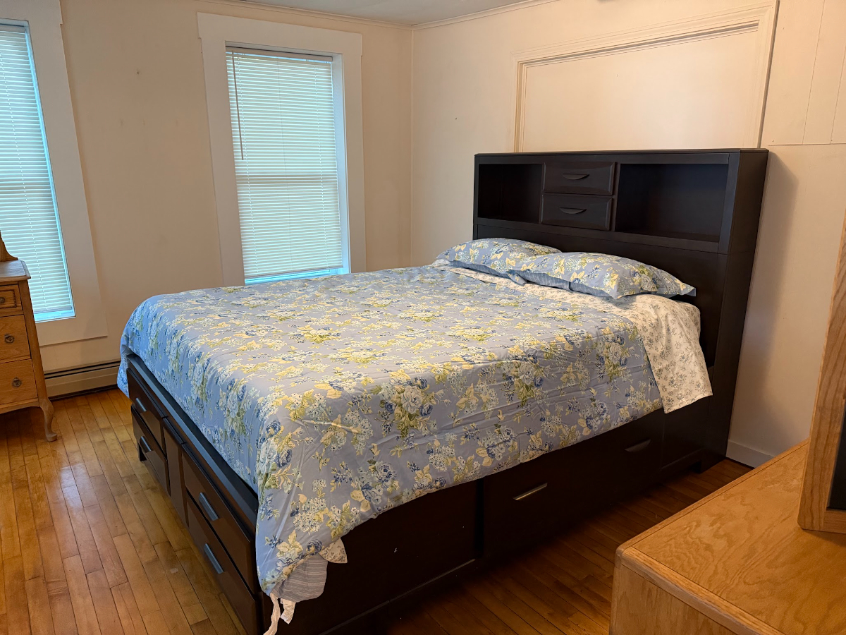 2 Bedroom 1 bath Apartment - Photo 2