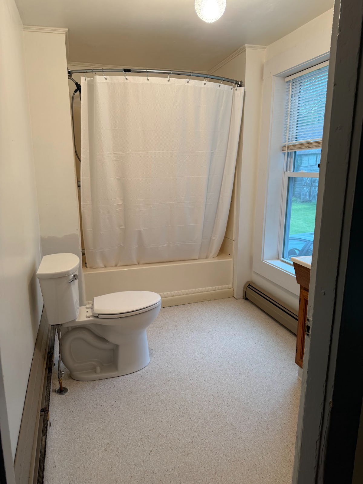 2 Bedroom 1 bath Apartment - Photo 10