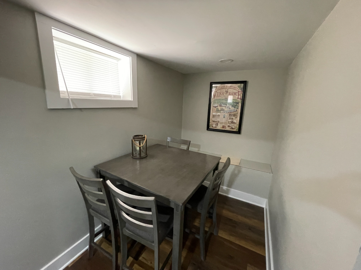Private Basement Unit Near Downtown - Photo 5