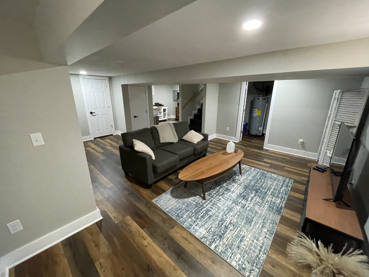 Private Basement Unit Near Downtown - Photo 2