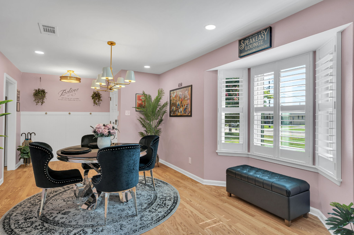 French Quarter Inspired Bedroom - Photo 7