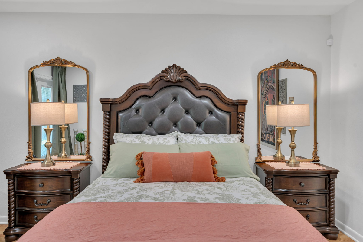 French Quarter Inspired Bedroom - Photo 12