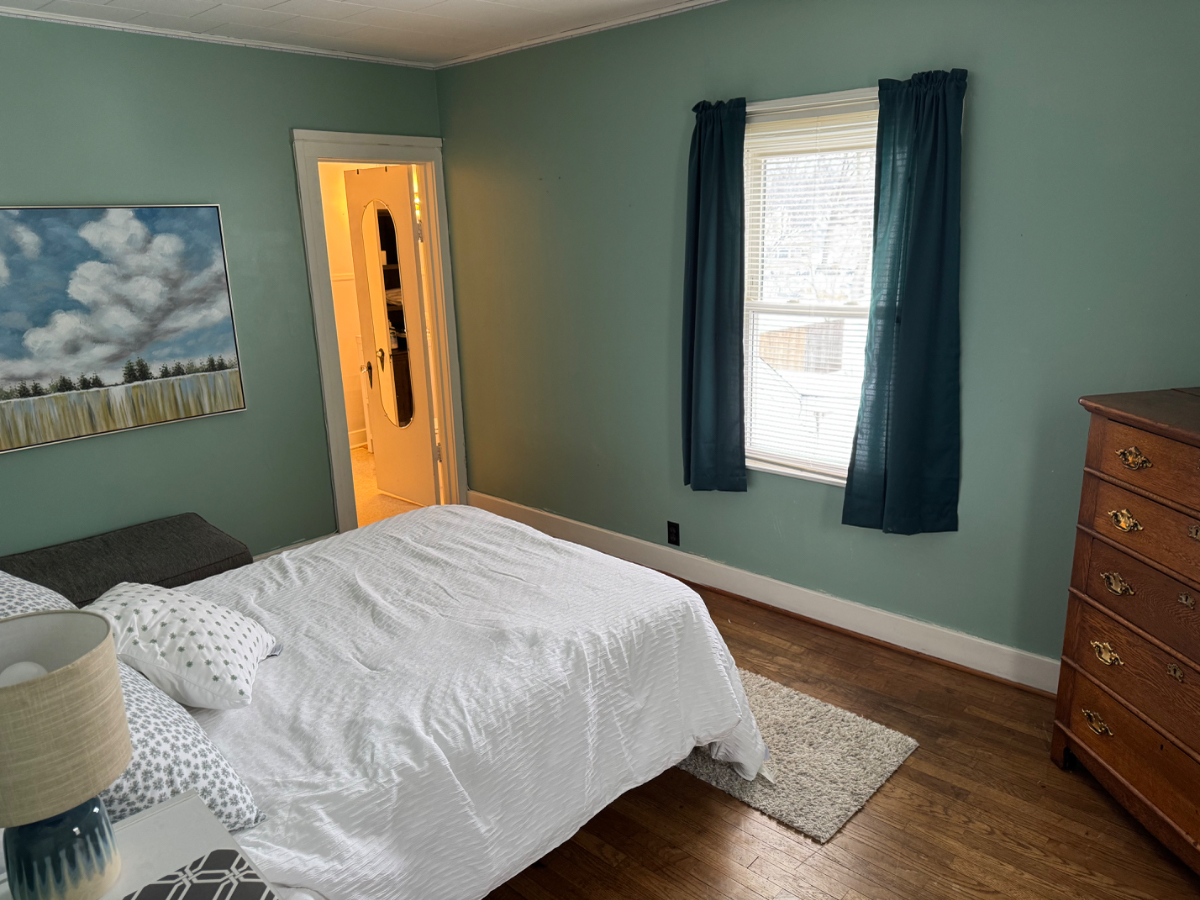 Fully furnished 1 Bedroom private apartment. Six minute walk to Auburn Community Hospital - Photo 11
