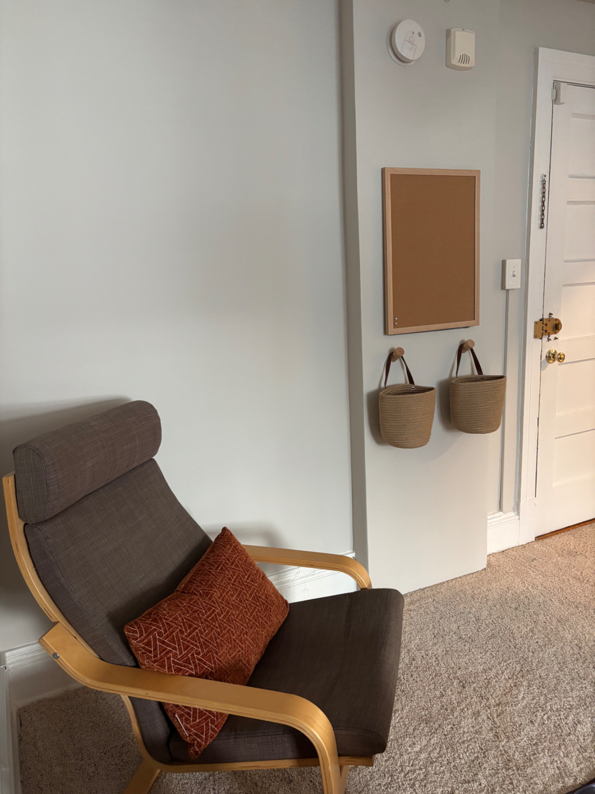 Charming Studio in Columbia Heights, Washington D.C. Quiet, Central, and Lovingly Designed. - Photo 9