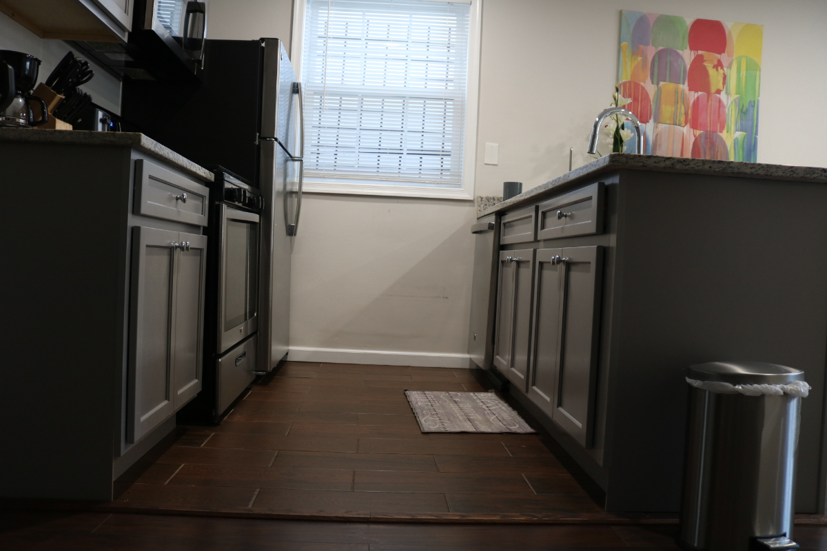 Renovated One Bedroom Apt. in Historic District - Photo 7
