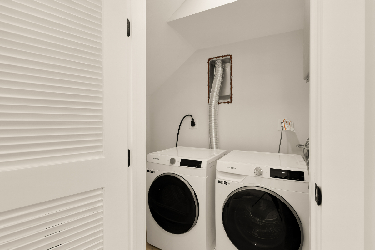 Luxury 2 BR 2 Bath & Office - Next to Howard University in upscale new building #202 - Photo 8
