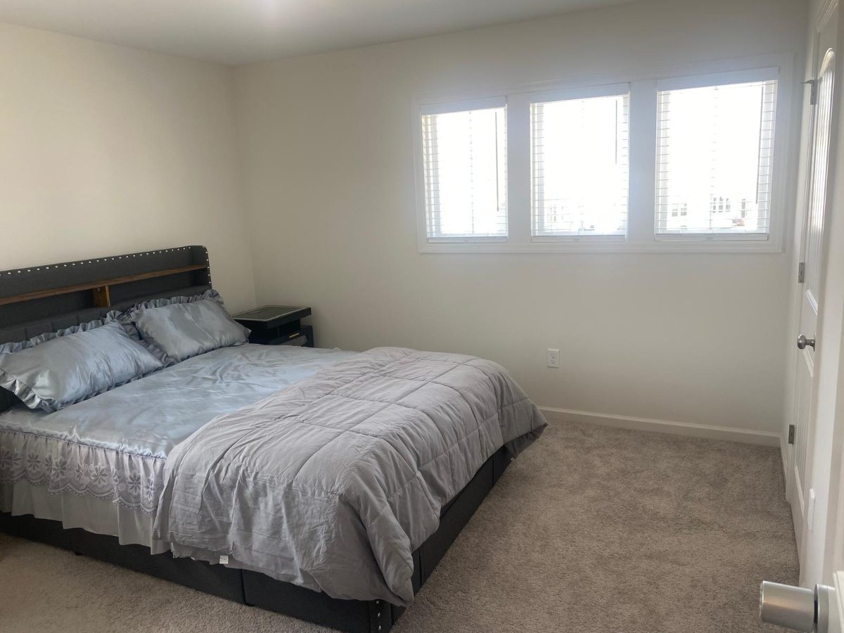 Well-Appointed Private Rooms in Spacious Home - Shared Living w/ All Included Suite 2