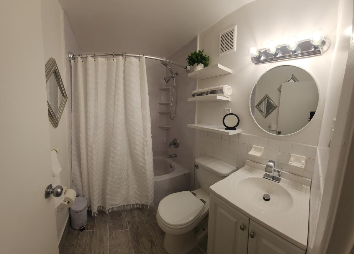 Charming and Comfortable 2-Bedroom Apartment in a Prime Brooklyn Spot - Photo 5