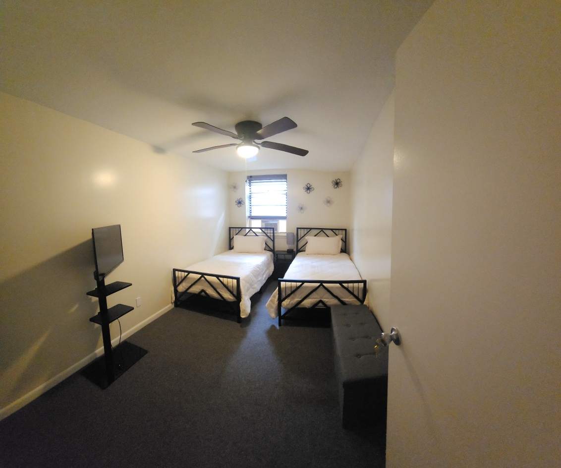 Charming and Comfortable 2-Bedroom Apartment in a Prime Brooklyn Spot - Photo 3