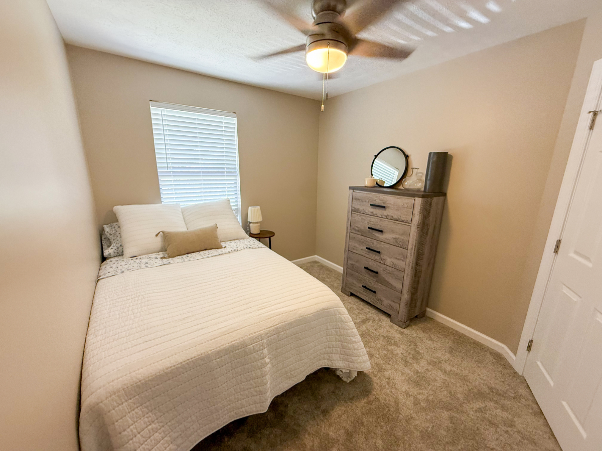 Remodeled Townhouse Near Hospital and Stadium - Photo 12