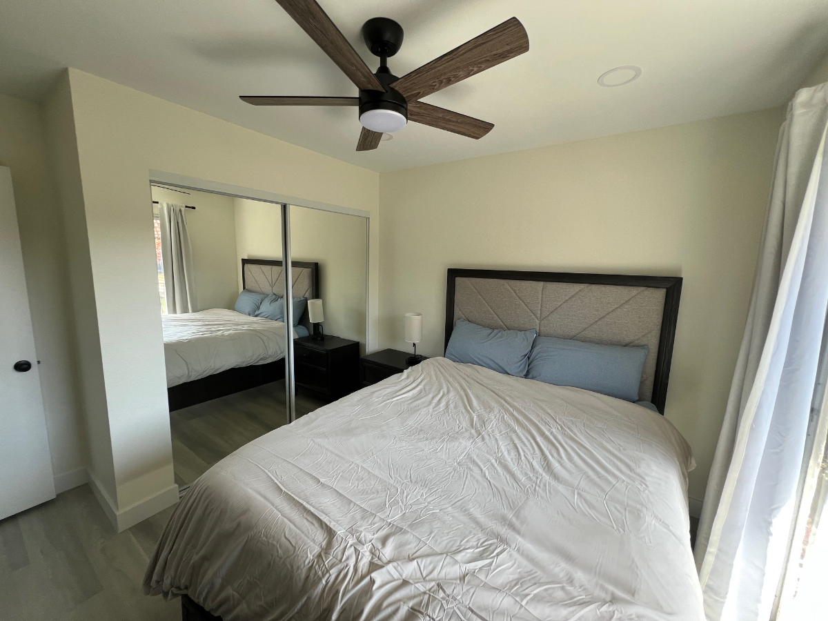 Quiet, Cozy Stay with Shared Home Comforts--Ideal for Traveling Professionals - Photo 5