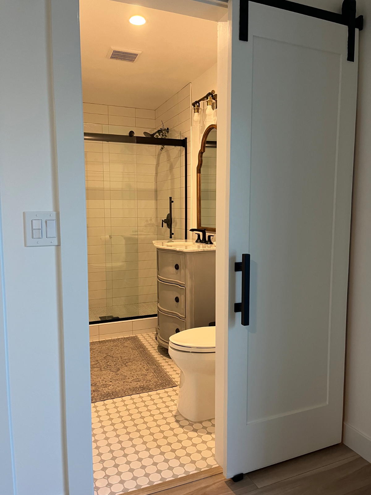 Comfy Casita - Photo 6