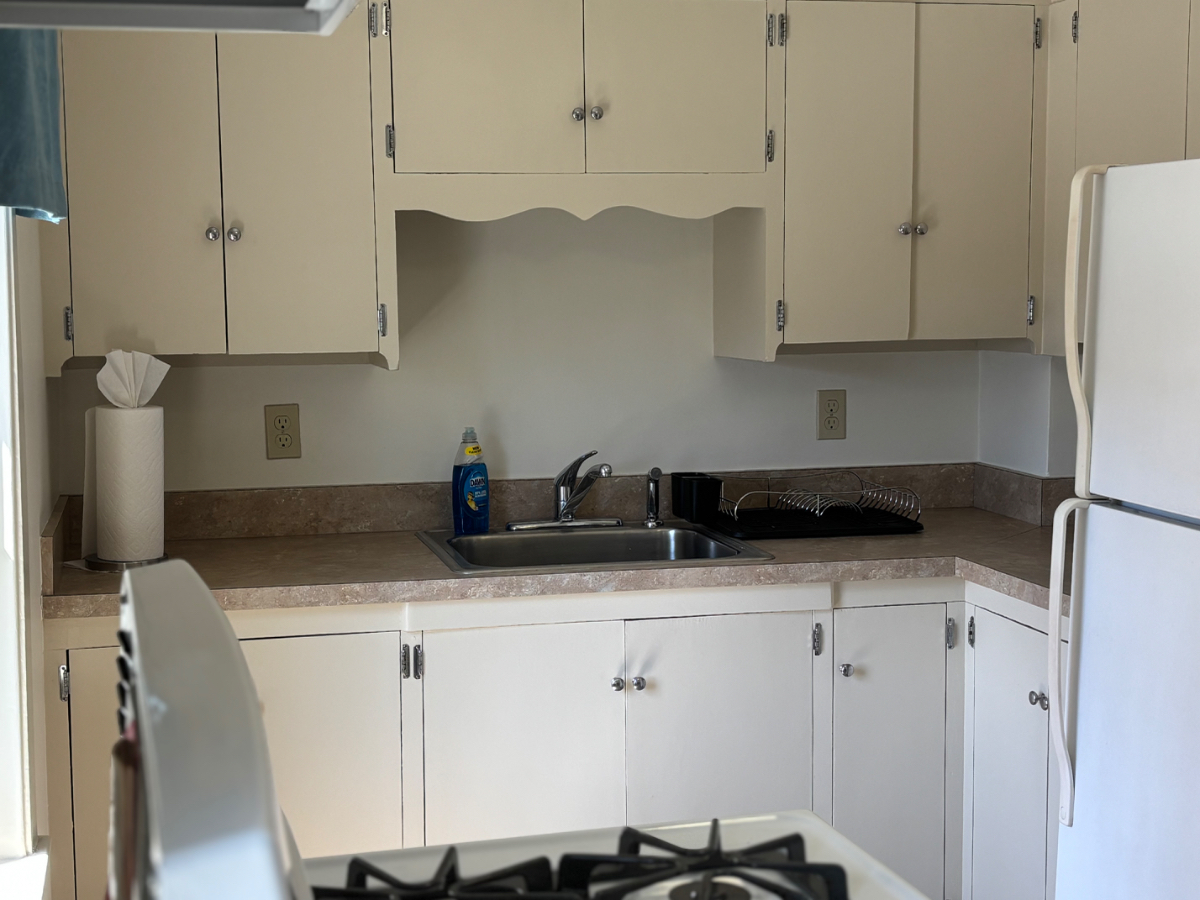 Cozy and Convenient, Furnished 1BR in Glens Falls Near Hospitals - Photo 1