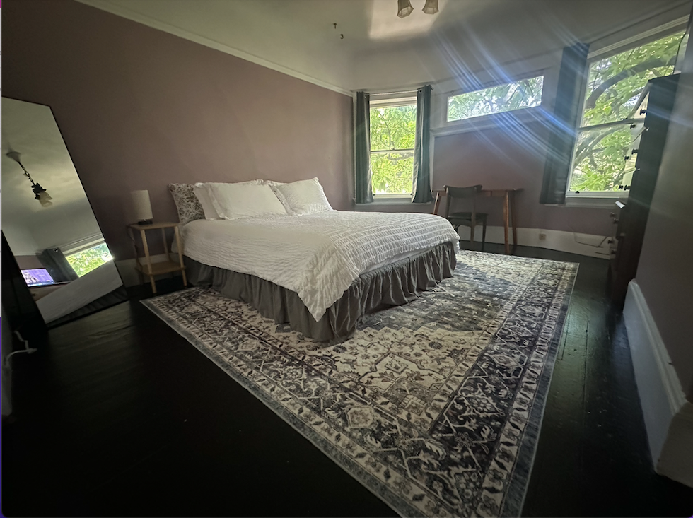 Furnished room in large Panhandle home - Photo 2