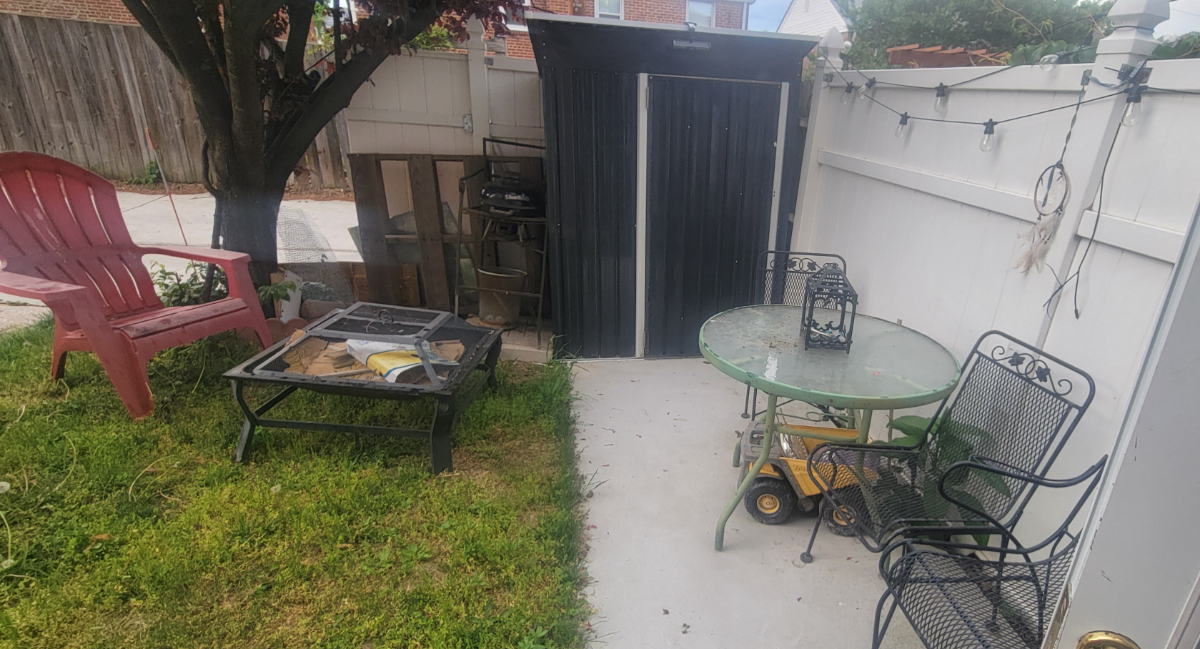 Large and Convenient Basement Studio - Photo 8