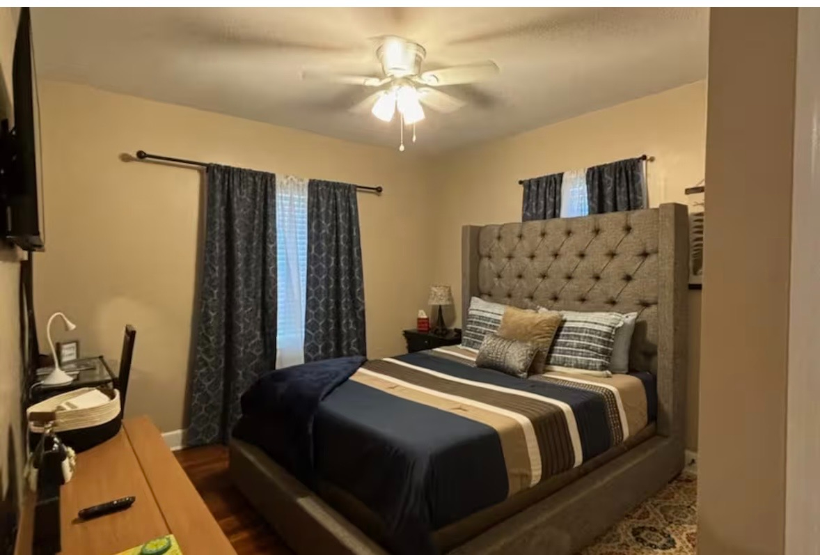Cozy 2 Bedroom Home - Photo 2