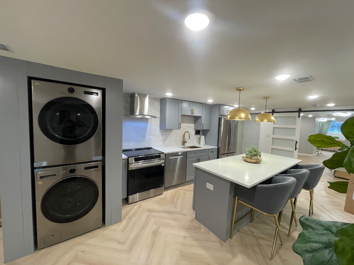 1Bed 1Bath New Construction Garage Available
