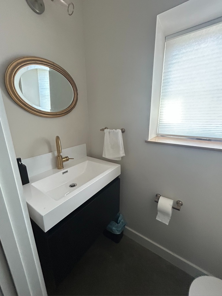 newly finished two bedroom apt - Photo 3