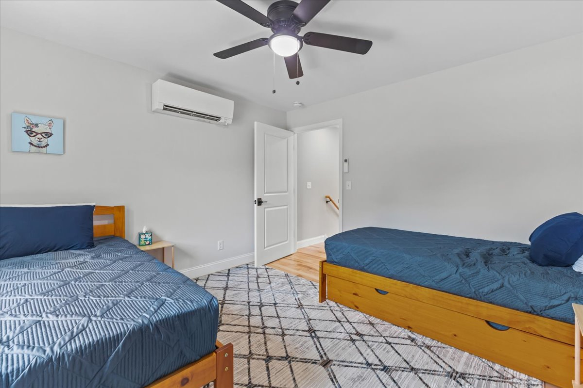 Located in the Heart of Malletts Bay - Photo 8