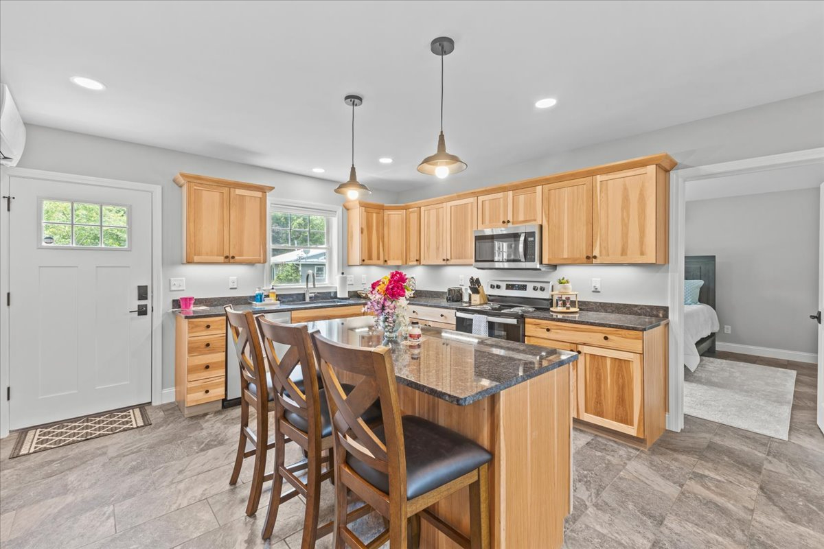 Located in the Heart of Malletts Bay - Photo 3