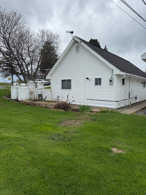 2 Bedroom Cottage - Photo 2