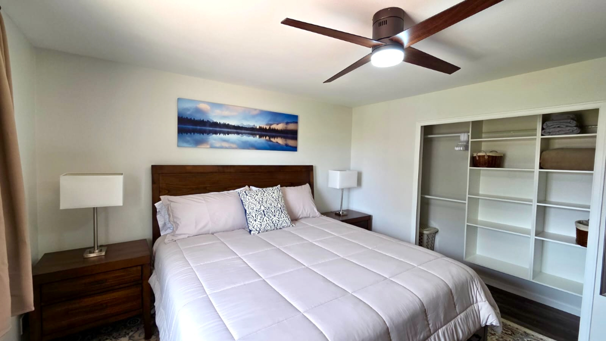Stylish 2BR Apartment - Photo 8