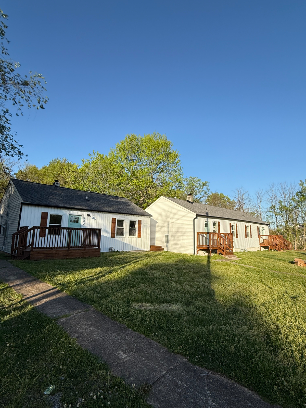 Newly Remodeled Fourplex in Oak Ridge - Photo 2