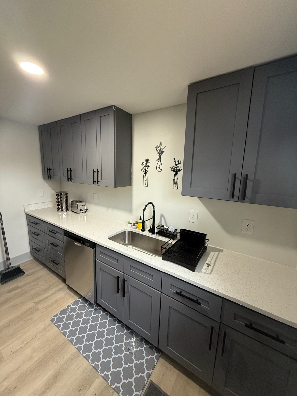 Newly Remodeled Fourplex in Oak Ridge - Photo 4