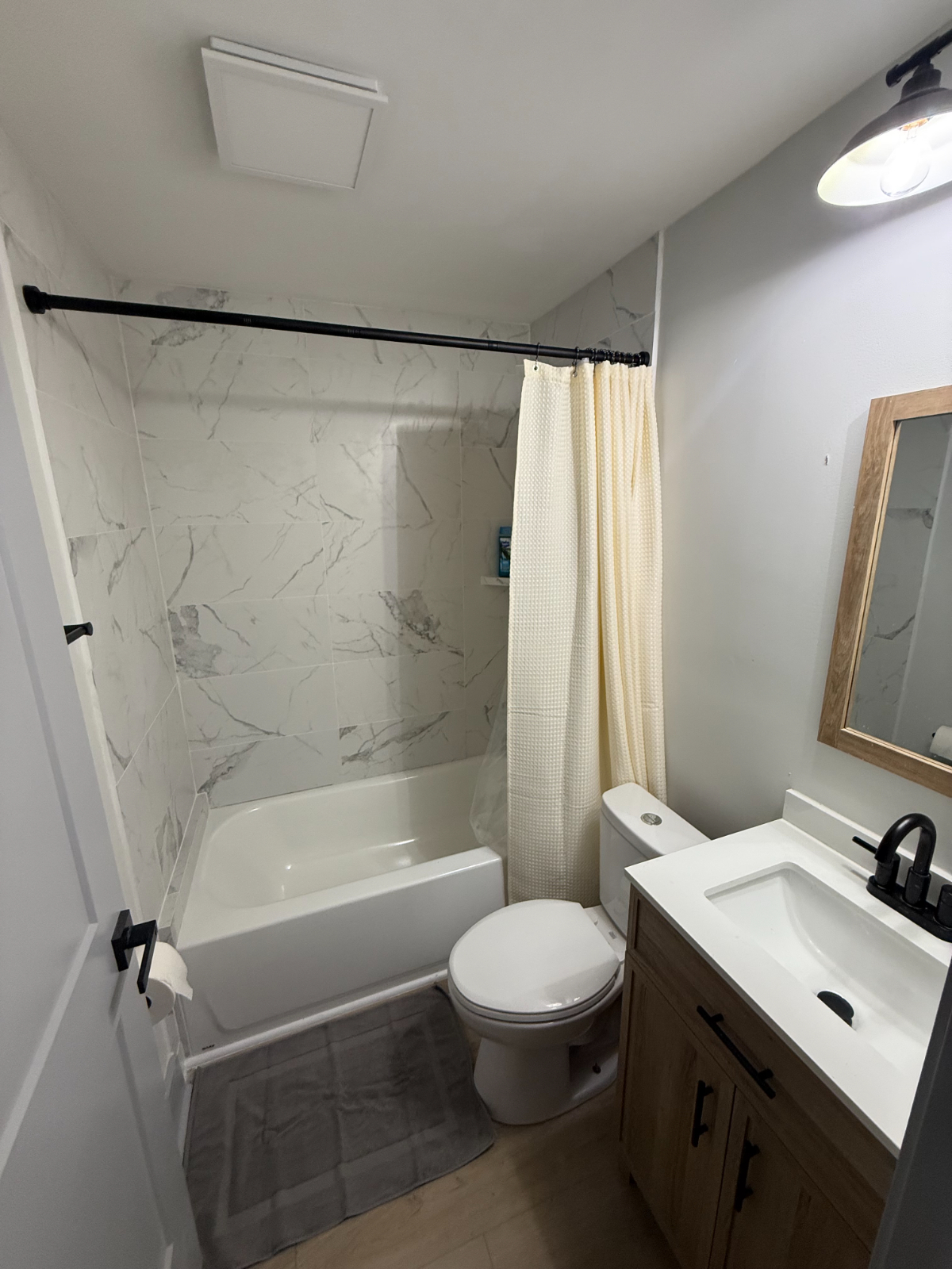 Newly Remodeled Fourplex in Oak Ridge - Photo 8