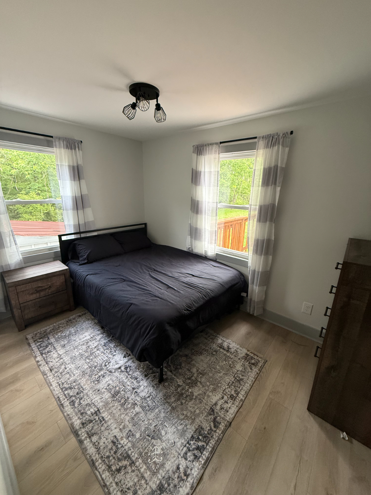 Newly Remodeled Fourplex in Oak Ridge - Photo 9