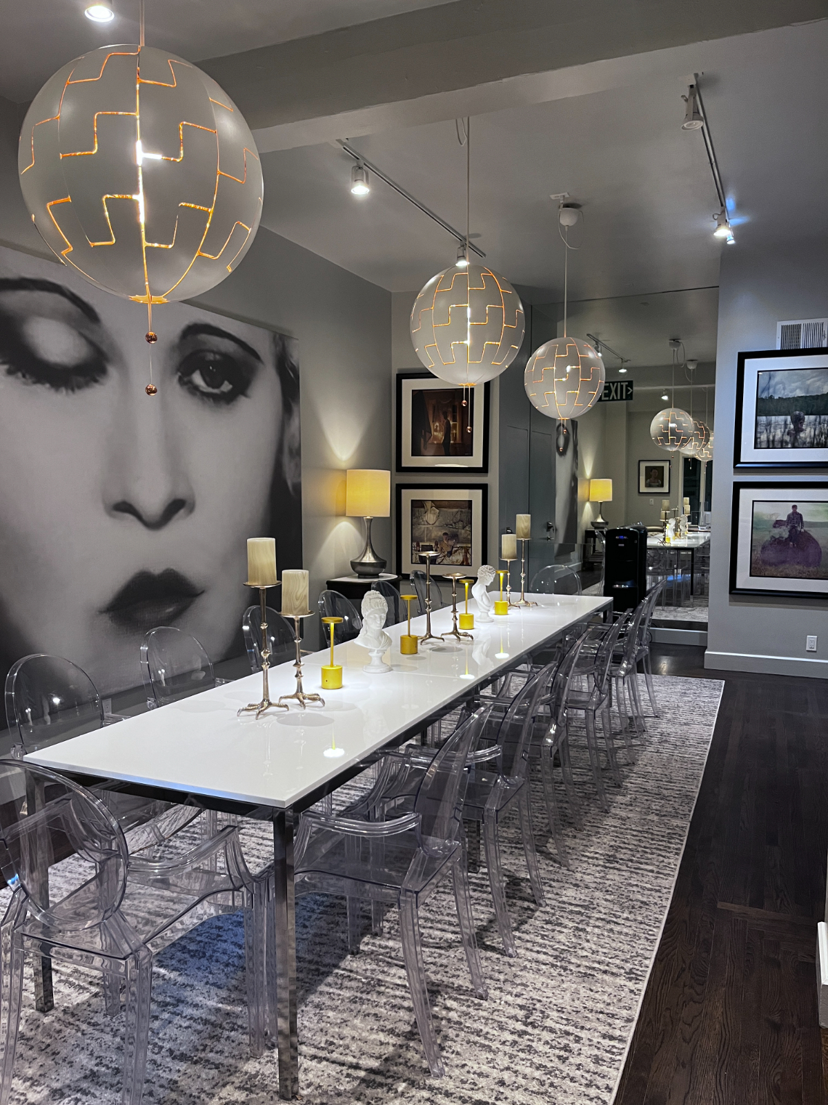 Large executive home designer home - Photo 4