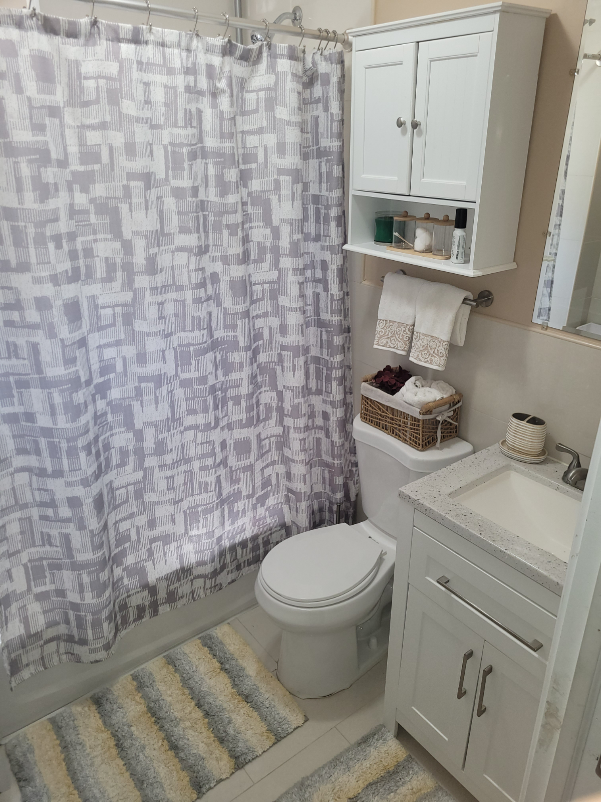 Cozy Frunished Oasis close to hospitals. - Photo 6