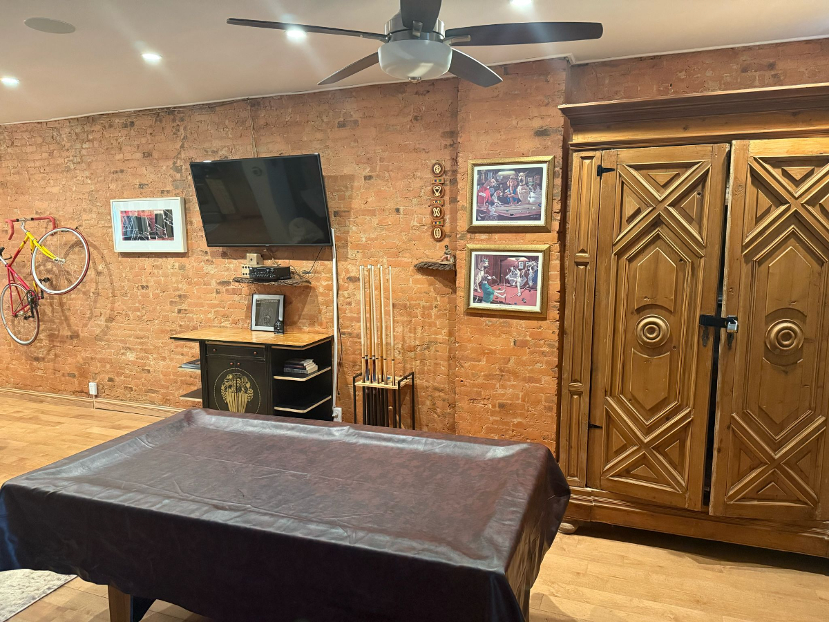 Cozy Brick 3 bedroom Townhome - Photo 2