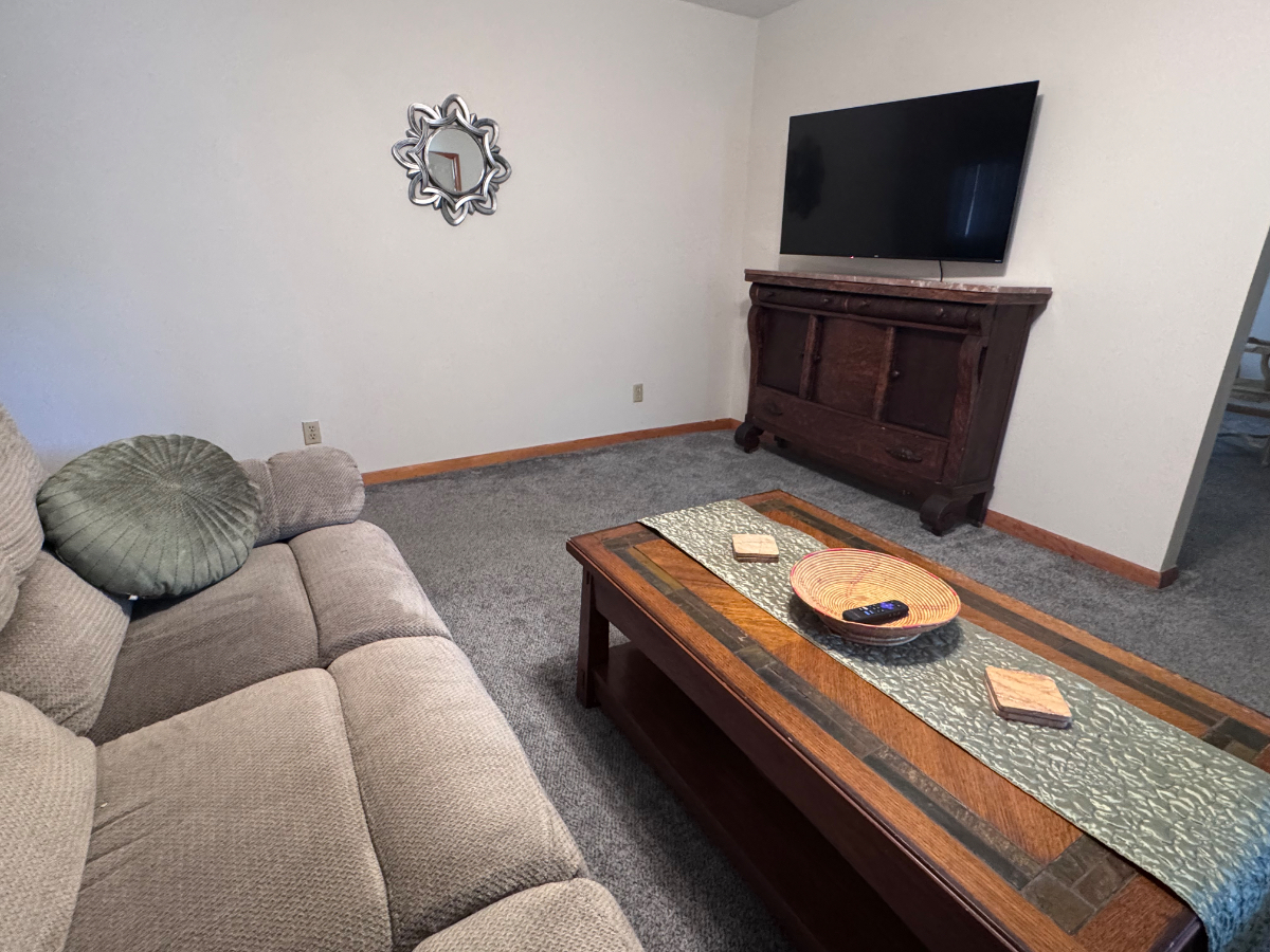 Oxbow House - Fully Furnished and Equipped for Comfort and Convenience - Photo 11
