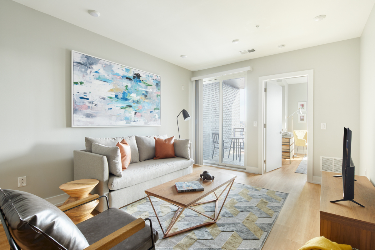 1 BR Artistic & Cozy Fishtown Home- Frankford 304