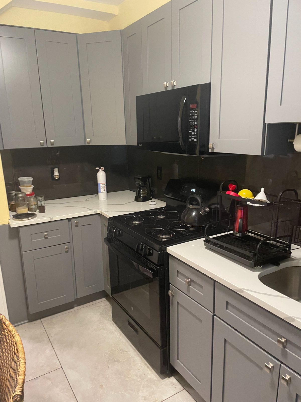 Comfortable Room for Rent with Utilities Included in Cambria Heights - Photo 5