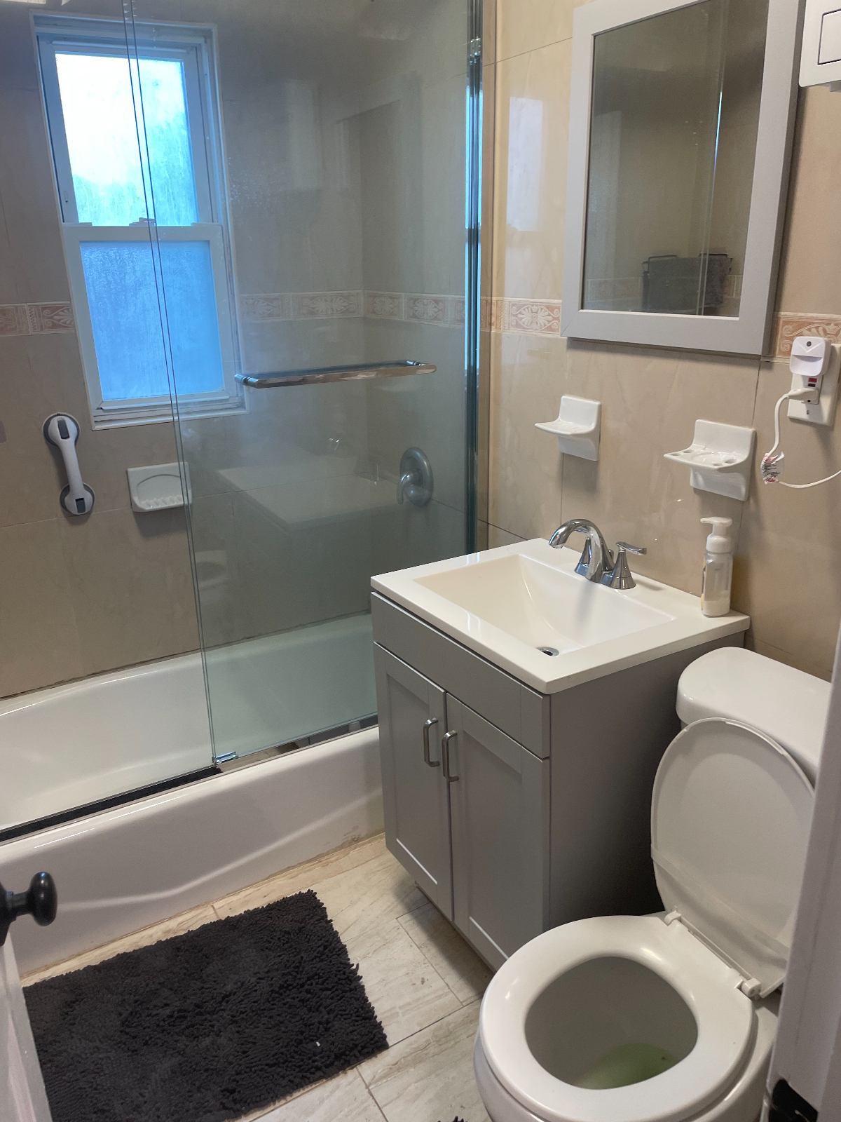 Comfortable Room for Rent with Utilities Included in Cambria Heights - Photo 3