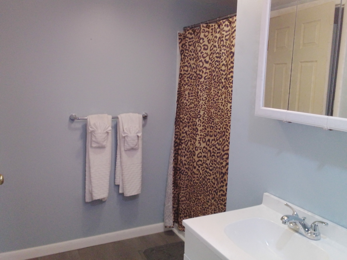 Newly Remodeled 1BR Apartment in Richfield... - Photo 9