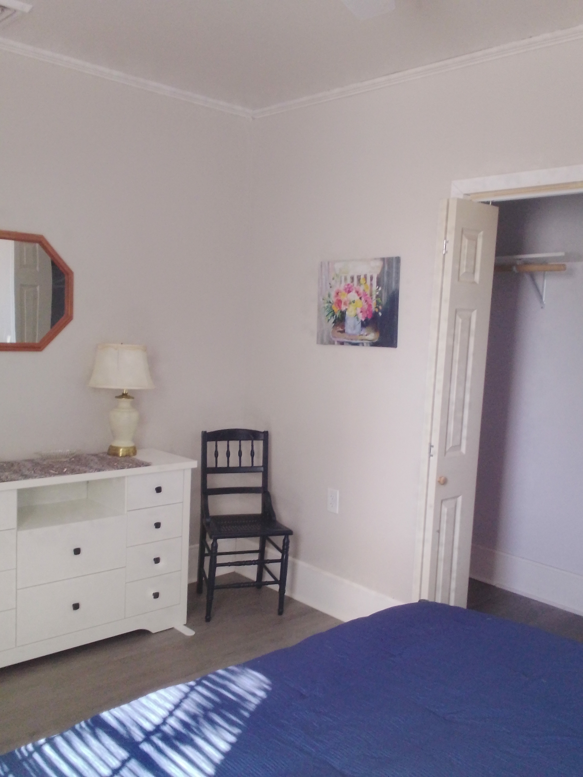 Newly Remodeled 1BR Apartment in Richfield... - Photo 2