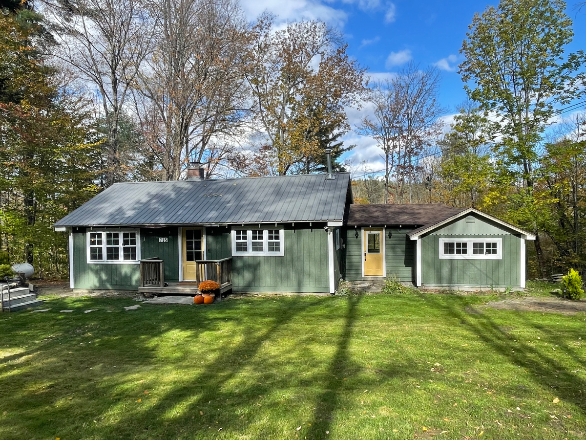 Cozy Mount Pine located in Wardsboro VT - Photo 1