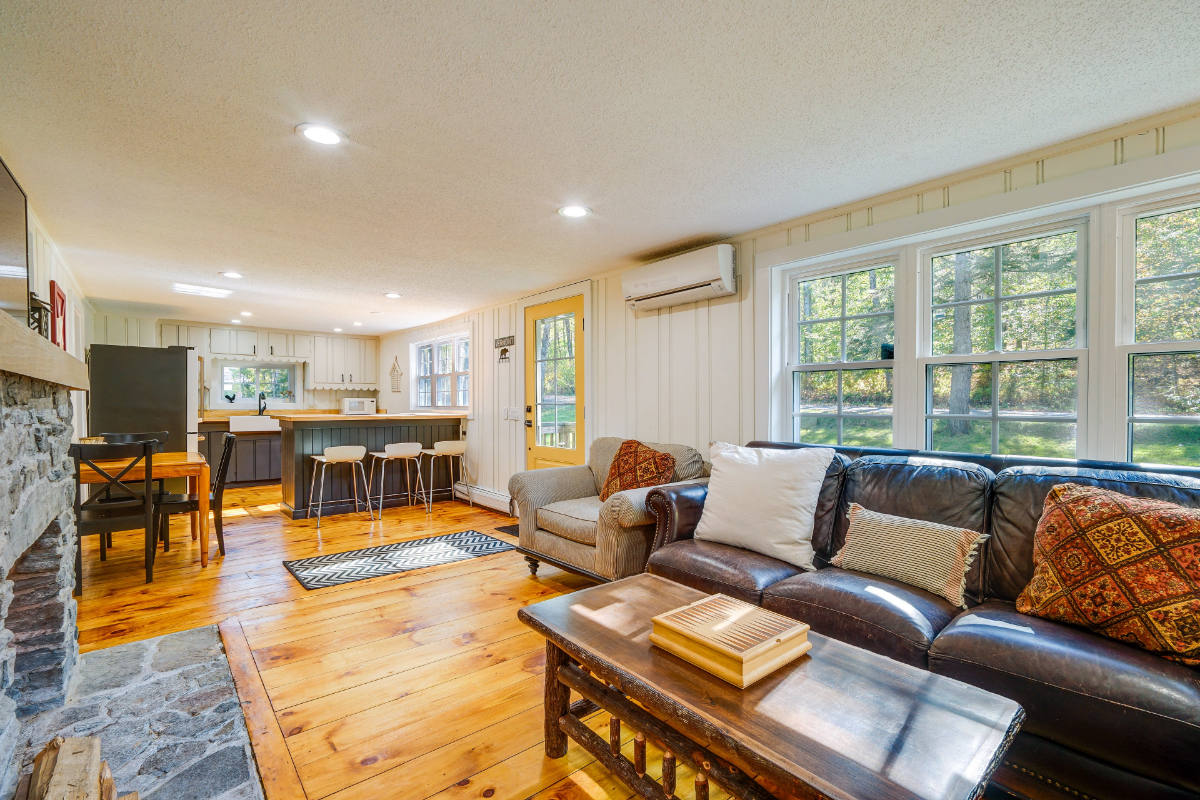 Cozy Mount Pine located in Wardsboro VT - Photo 4