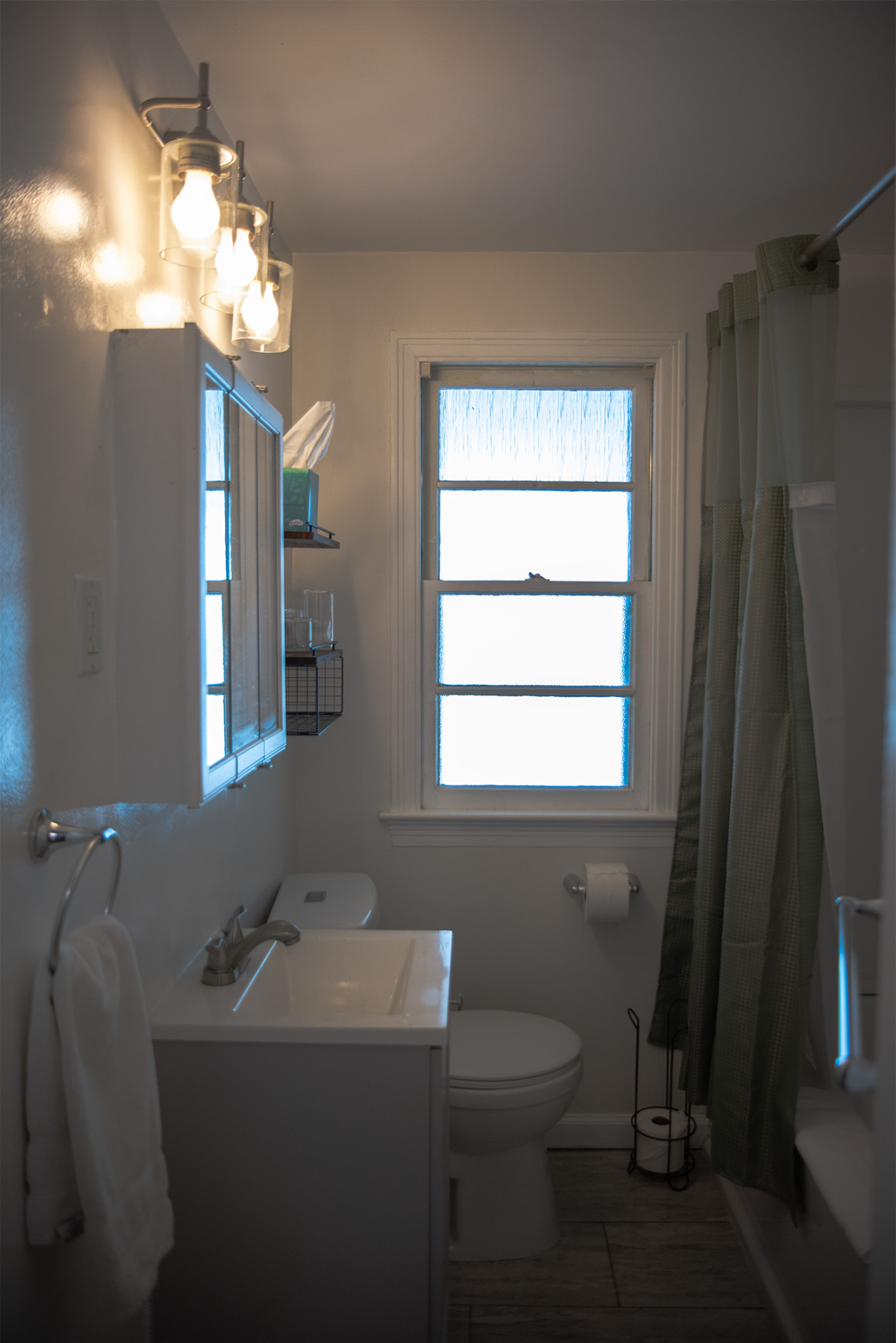 Cozy fully furnished 2 bedroom home in Greece NY/Near hospitals, shopping & highways - Photo 9