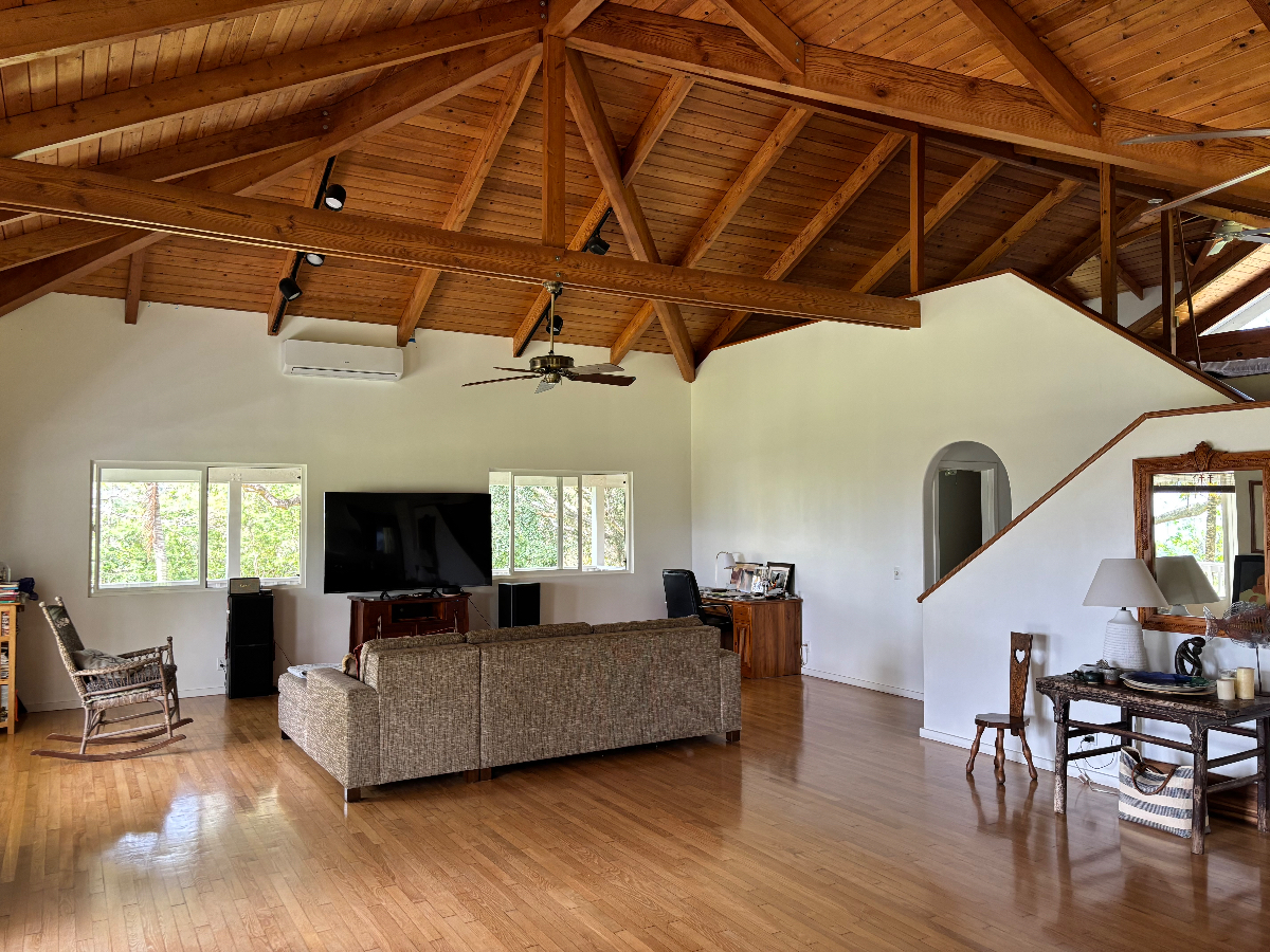 Plantation style house with fantastic ocean views - Photo 4